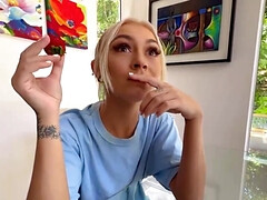 18 летние, Красотки, Большой член, Блондинки, Минет, Крупный план, Молоденькие, Втроем