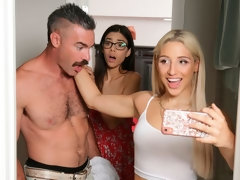 Blonde, Sucer une bite, Branlette thaïlandaise, Mère que j'aimerais baiser, Huilée, Fête, Chatte, Nénés