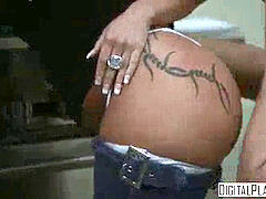 Анальный секс, Брюнетки, На кухне, Трусики