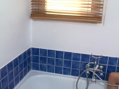 Kont, Badkamer, Grote mammen, Voeten, Ondergoed, Masturbatie, Natuurlijke tieten, Alleen