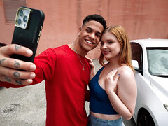 Blonde, Sucer une bite, Voiture, Tir de sperme, Hd, Interracial, Seins naturels, Nénés