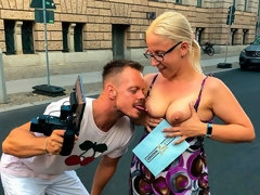 Belle grosse femme bgf, Gros cul, Blonde, Sucer une bite, En levrette, Branlette thaïlandaise, Mature, Nénés