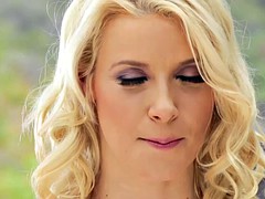 Anaal, Blond, Bruinharig, Vingeren, Lesbisch, Doordringend, Tieten likken, Speelgoed