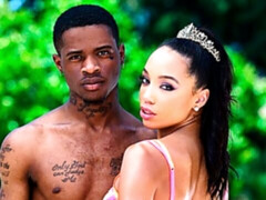 Alexis Tae: 12-Inch Cock, Anal Gaping!