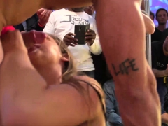 フェラチオ, 茶髪の, ヨーロピアン, Hd, 公共