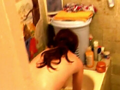 浴室, 茶髪の, Hd, オナニー, 淫乱熟女, シャワー, 息子, スパイ