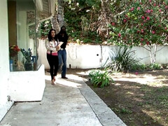 18 ans, Amateur, Gros seins, Sucer une bite, Tir de sperme, Queue, Interracial, Adolescente