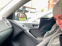 Public blowjob, outside blowjob, blasen im auto