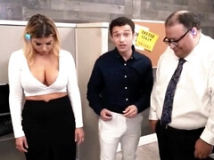 Gros cul, Gros seins, Blonde, Sucer une bite, Éjaculation interne, Fétiche, Mère que j'aimerais baiser, Bureau