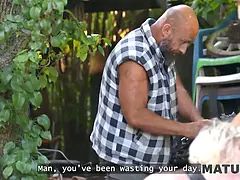 Толстушки, Большая жопа, Эксцентричное, Блондинки, Хд, Натуральные сиськи, Короткая стрижка, Жена