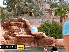 Culo grande, Tetas grandes, Hd, Piscina, Coño, Afeitado, Tímido