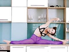 Amateur, Doigter, Cuisine, Masturbation, Seins naturels, Nylon, Adolescente, Nénés