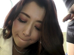 アジア人, フェラチオ, 中出し, バック, 手コキする, 淫乱熟女, アウトドア, 公共