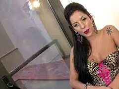 New-comer, spanish, latina