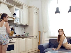 18 años, Cuadrupleta, Grupo, Hd, Dinero, Realidad, Ruso, Adolescente