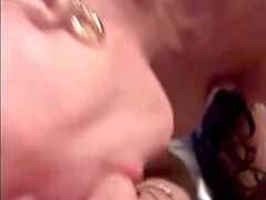 Leie, Blasen, Braunhaarige, Spermaladung, Handjob, Hd, Milf, Ehefrau