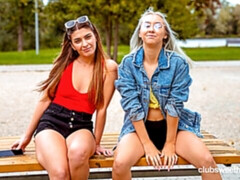 Пальцем, Поцелуи, Лизание, Мастурбация, Тощие, Стриптизерша, Молоденькие, Сиськи