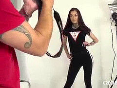 Enthousiasteling, Pijpbeurt, Bruinharig, Tsjechisch, Handbeurt, Tatoeage