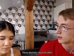 18 ans, Sucer une bite, Brunette brune, Tchèque, Hd, Réalité, Fils, Adolescente