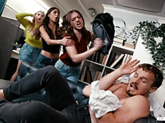 Grosser arsch, Grosser schwanz, Grosse titten, Blasen, Hundestellung, Milf, Natürlichen titten