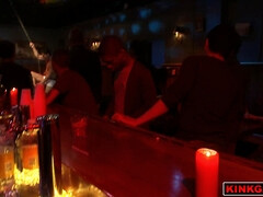 Blasen, Schwanz, Aufs gesicht abspritzen, Gruppensex, Schwul, Erniedrigung, Rau, Spanner