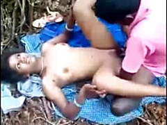 18 jaar, Enthousiasteling, Bruinharig, Hardcore, Hd, Indisch, Tiener, Tieten likken