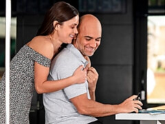 Kont, Blond, Hondjeshouding, 1 man 2 vrouwen, Handbeurt, Zoenen, Tiener, Trio