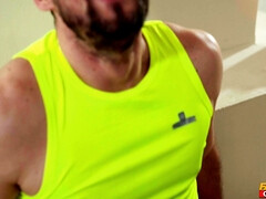 Брюнетки, Семяизвержение, Спортзал, Ласковые ручки, Лизание, Масло, Порка, Между сисек