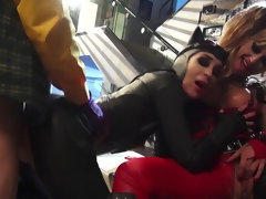 Большой член, Большие сиськи, Брюнетки, В машине, Кончили внутрь, Групповуха, Жена, Обмен женами