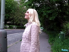 Verga grande, Sexo duro, Jeans, Al aire libre, Público, Coño, Afeitado, Falda