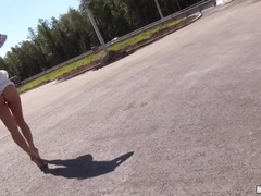 Cutie Gets Roadside Anal