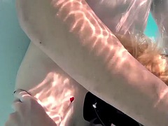 Nana, Plage, Branlette thaïlandaise, Hard, Masturbation, Pute, Suçant, Sous marin