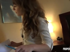 Cul, Sucer une bite, Brunette brune, Faciale, Petite femme, Piercing, Pov, Chatte