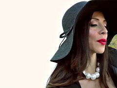 デカチン, 茶髪の, エロ熟女, 手コキする, ラティーナ, 下着, 淫乱熟女, 魅力的