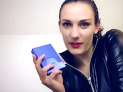 Sucer une bite, Brunette brune, Latex, Masturbation, Pov, Maigrichonne, Solo, Adolescente