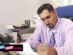 Sucer une bite, Tir de sperme, Gorge profonde, Hd, Bureau, Chatte, Criant, Adolescente