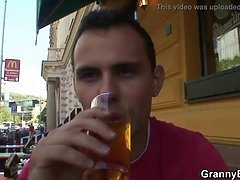 Mooie dikke vrouwen, Grote mammen, Opa, Omie, Reusachtig, Rijpe lesbienne, Tiener, Tieten likken