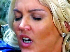 Tetas grandes, Alemán, Orgía