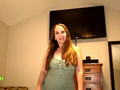 Grosser schwanz, Selbstgemacht, Lingerie, Reif, Mutti, Natürlichen titten, Sohn, Tätowierung