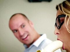 Lieveling, Pijpbeurt, Bruinharig, Hondjeshouding, Hd, Moeder die ik wil neuken