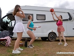 18 años, Penetracion con dedos, Lesbiana, Desnudo, Orgasmo, Coño, Afeitado, Apretado