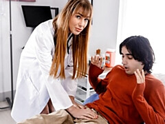 Grote kont, Grote lul, Blond, Pijpbeurt, Handbeurt, Likken, Masturbatie, Verpleegster