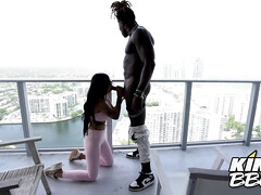 お尻, 黒人, フェラチオ, 気狂い, 異人種間, オーガズム, ヤリマン, 濡れ