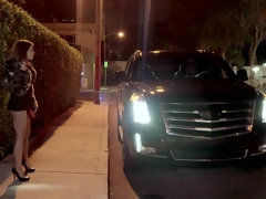 In den arsch, Schlafzimmer, Braunhaarige, Aufs gesicht abspritzen, Hd, Absätze, Geld, Natürlichen titten