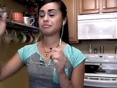 Grosse bite, Grossier, Branlette thaïlandaise, Hd, Domestique, Petite femme, Pov, Adolescente