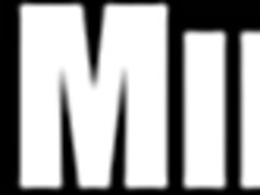 Tussi, Grosser schwanz, Vollbusig, Handjob, Natürlichen titten, Rotschopf, Tätowierung, Titten