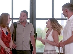 Nana, Grosse bite, Blonde, Sucer une bite, Fétiche, Groupe, Orgie, Rousse roux