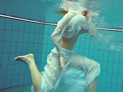 Amateur, De plein air, Piscine, Public, Rousse roux, Russe, Adolescente, Sous marin