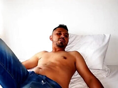 Leie, Sperma im mund, Fingern, Ehemann, Latina, Schwanger, Muschi, Ablutschen