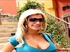 Amerikanisch, Blondine, Britisch, Vollbusig, Europäisch, Reif, Tätowierung, Titten